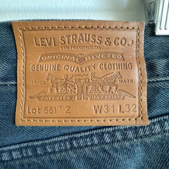 LEVI'S 551Z Dark Blue Denim Jeans - Picture 3 of 7